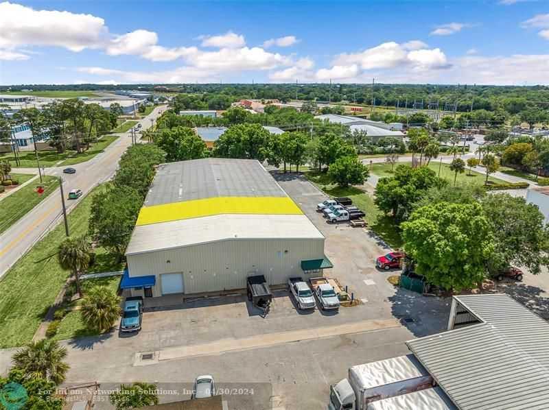 3215 Aviation Blvd, Vero Beach, Commercial/Industrial,  for sale, PROPERTY EXPERTS 